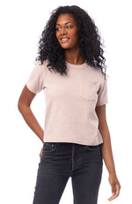 Rose classic fit, single pocket, slightly cropped tee